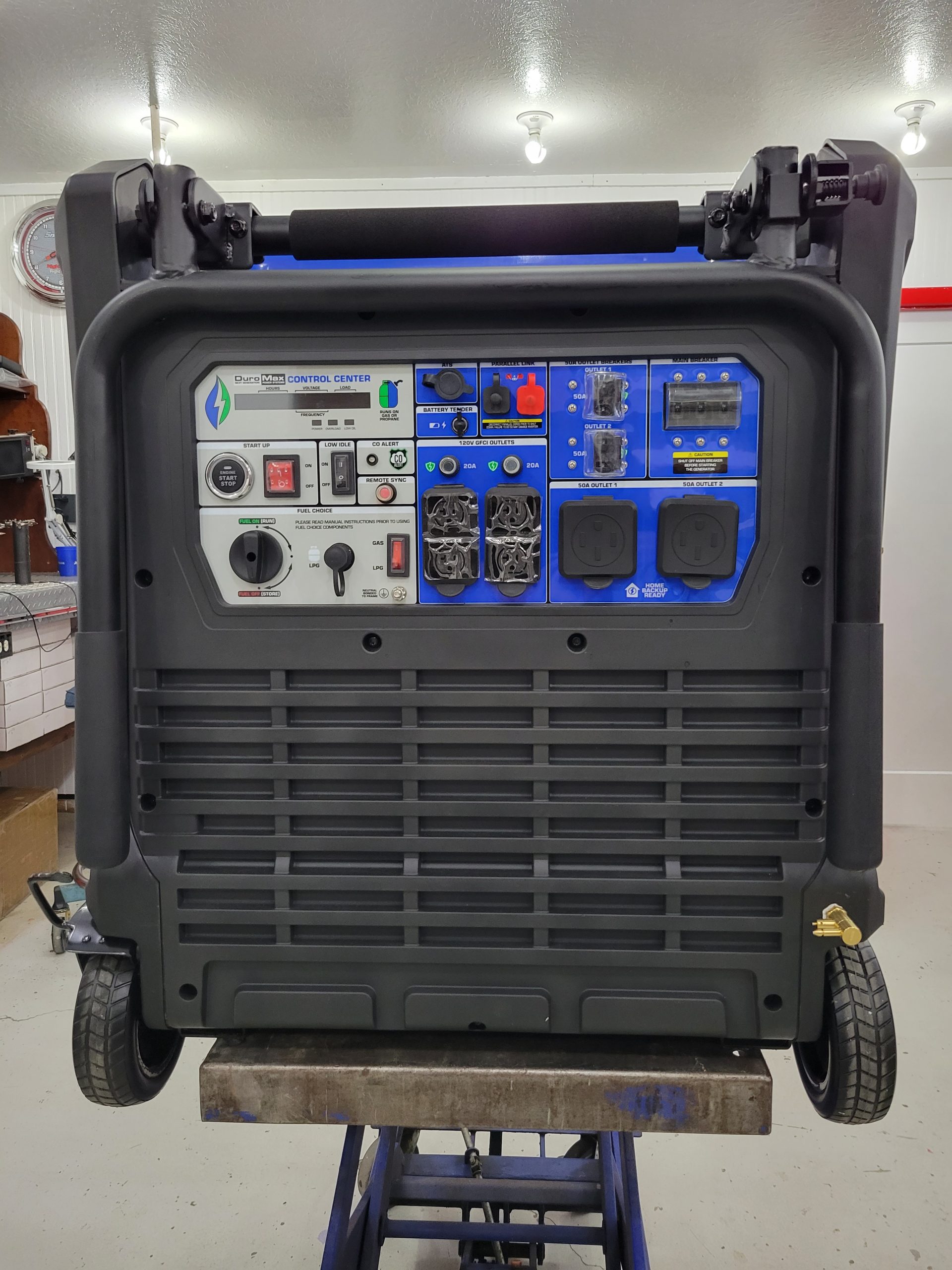DuroMax XP16000iH Extended Run Time Fuel Kit with fuel pump.