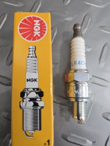 NGK LR4C-E